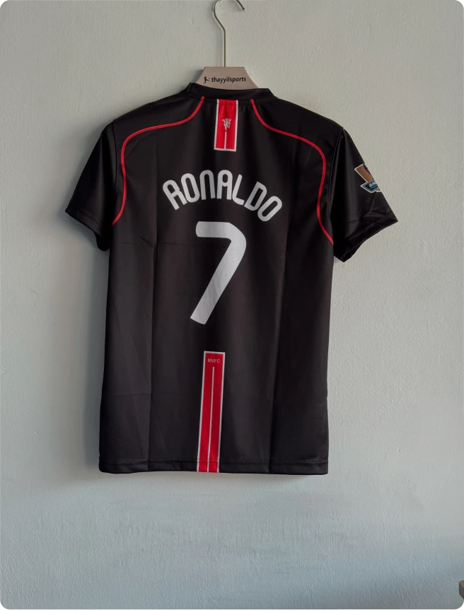 UNITED 2007-08 AWAY KIT RONALDO WITH SHORTS