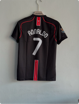 UNITED 2007-08 AWAY KIT RONALDO WITH SHORTS