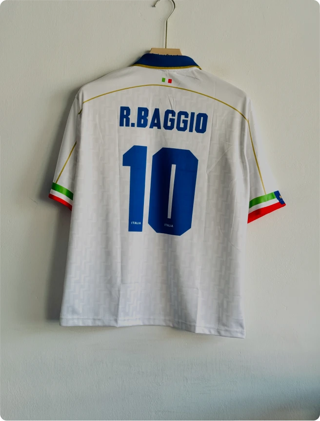 ITALY 1995 AWAY KIT BAGGIO FIVESLEEVE POLO