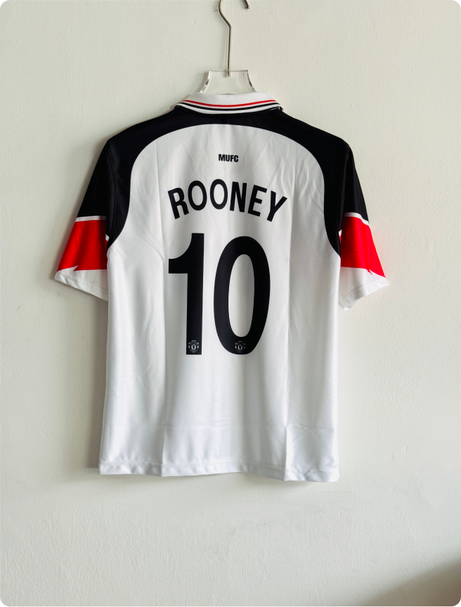 MANCHESTER UNITED 2010-11 AWAY KIT ROONEY FIVESLEEVE POLO