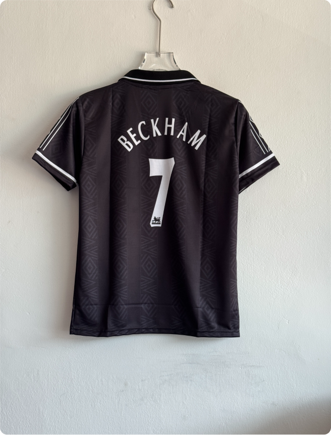 MANCHESTER UNITED 90S RETRO INSPIRED KIT POLO