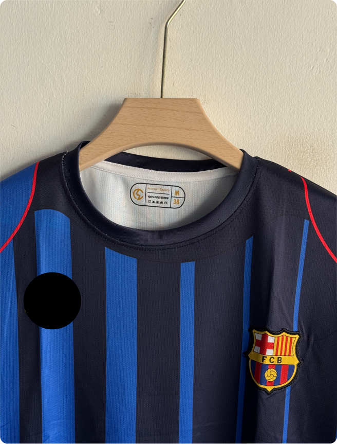 BARCELONA 2004-05 AWAY KIT MESSI FIVESLEEVE EMBROIDERY