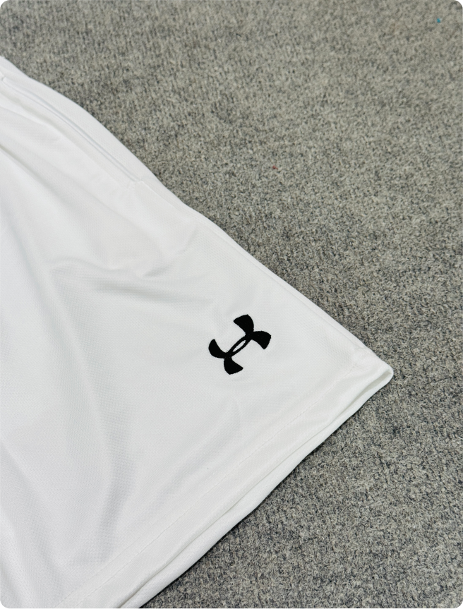 SHORTS DOTKNIT WHITE EMBROIDERY