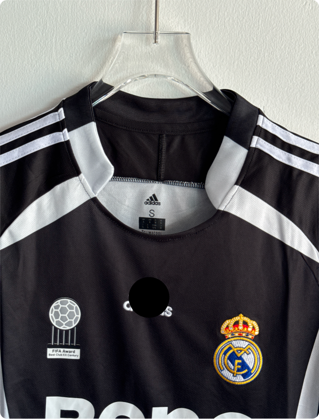 REAL MADRID 2006 AWAY KIT WITH SHORTS IMPORTED