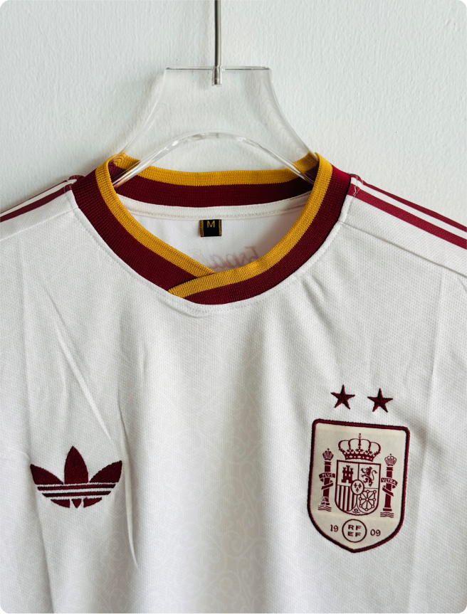 SPAIN 2026 2 STAR AWAY KIT EMBROIDERY PREMIUM