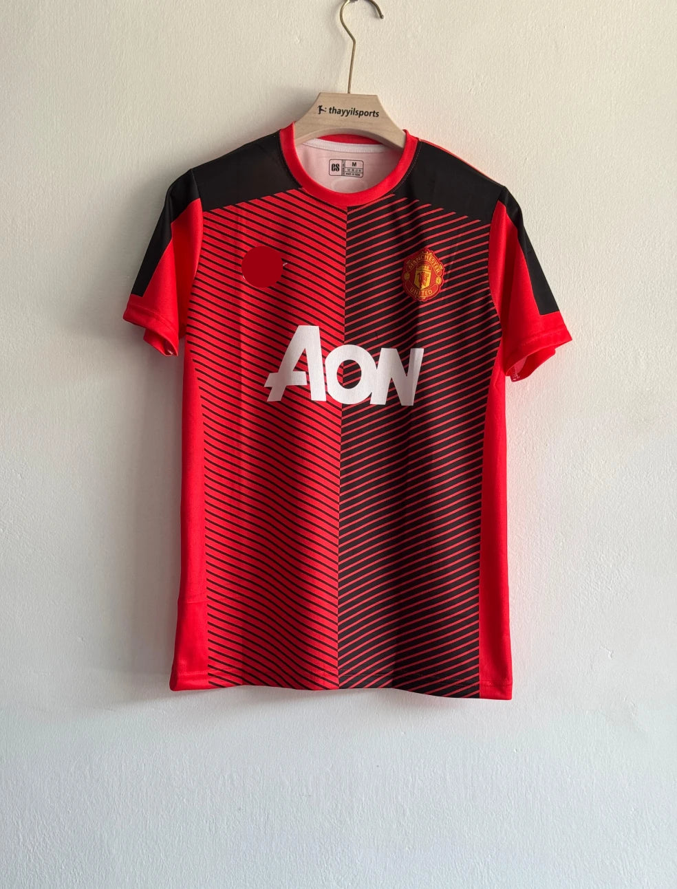 MANCHESTER UNITED 2014-15 TRAINING KIT EMBROIDERY