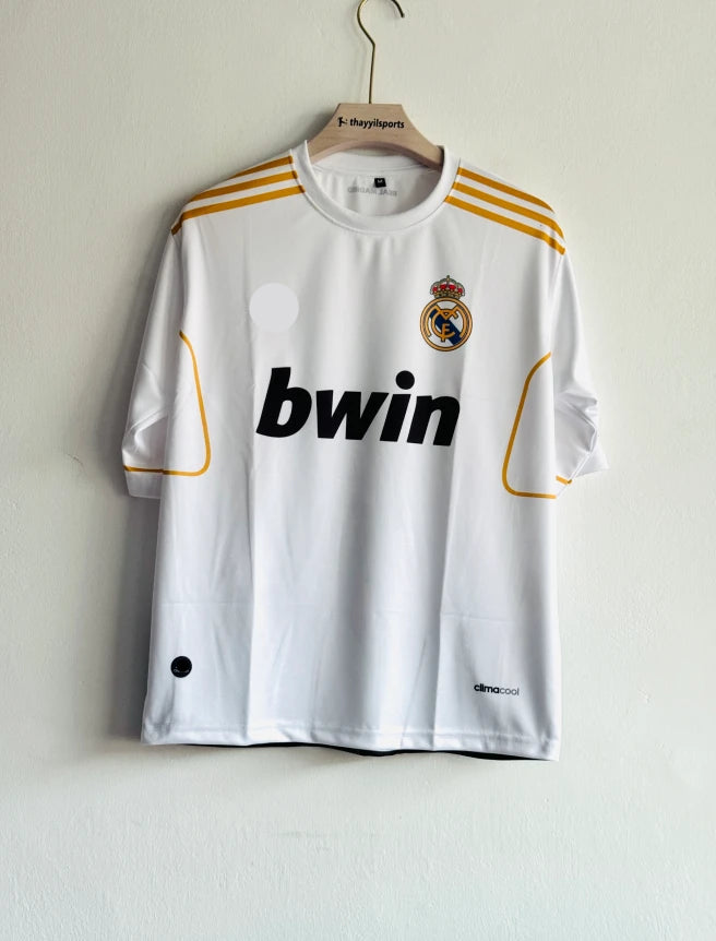 REAL MADRID CHAMPIONS EDITION KIT FIVESLEEVE