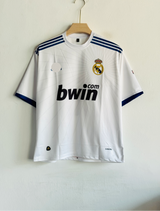 REAL MADRID 2010-11 HOME KIT MARCELO FIVESLEEVE