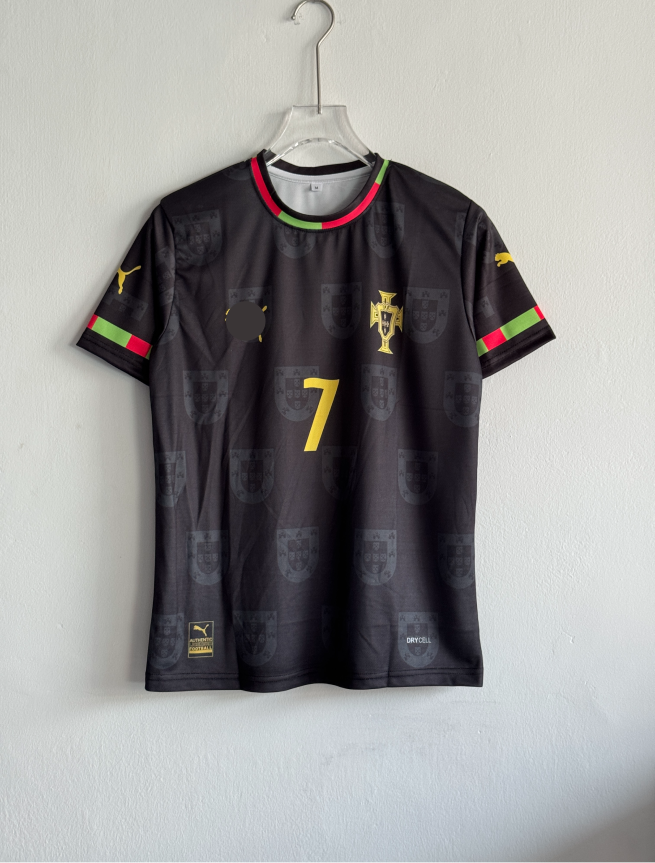 PORTUGAL 2025 BLACK SPECIAL EDITION KIT RONALDO