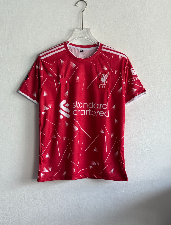 LIVERPOOL 26-27 HOME KIT SZOBOSZLAI EMBROIDERY