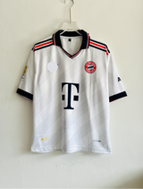 BAYERN MUNICH 26-27 AWAY KIT OLISE FIVESLEEVE POLO
