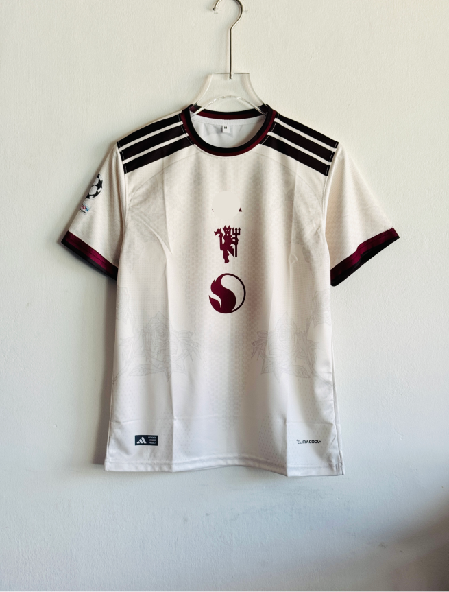 MANCHESTER UNITED 26-27 THIRD KIT B.FERNANDES